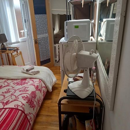 Larchmont Stay Side En Suite With Small Double Bed 레스터 외부 사진